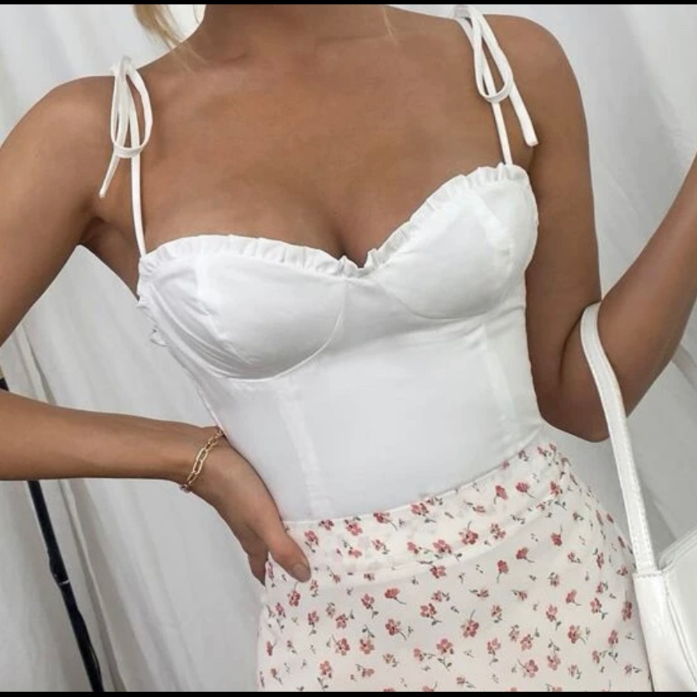 Reformation style white top, corset style cups